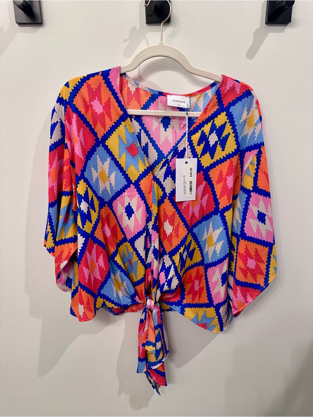NWT 1X Adrienne short sleeve Geometric Tie-Front Top - Pink/Blue/Yellow